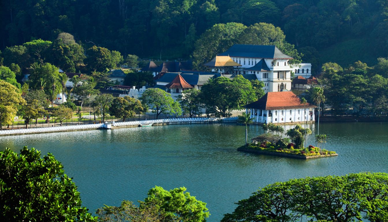 Ultimate Guide to Kandy Sri Lanka: Rich Cultural Experiences